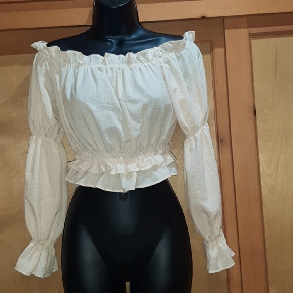 Shein ruffeled top XS.
